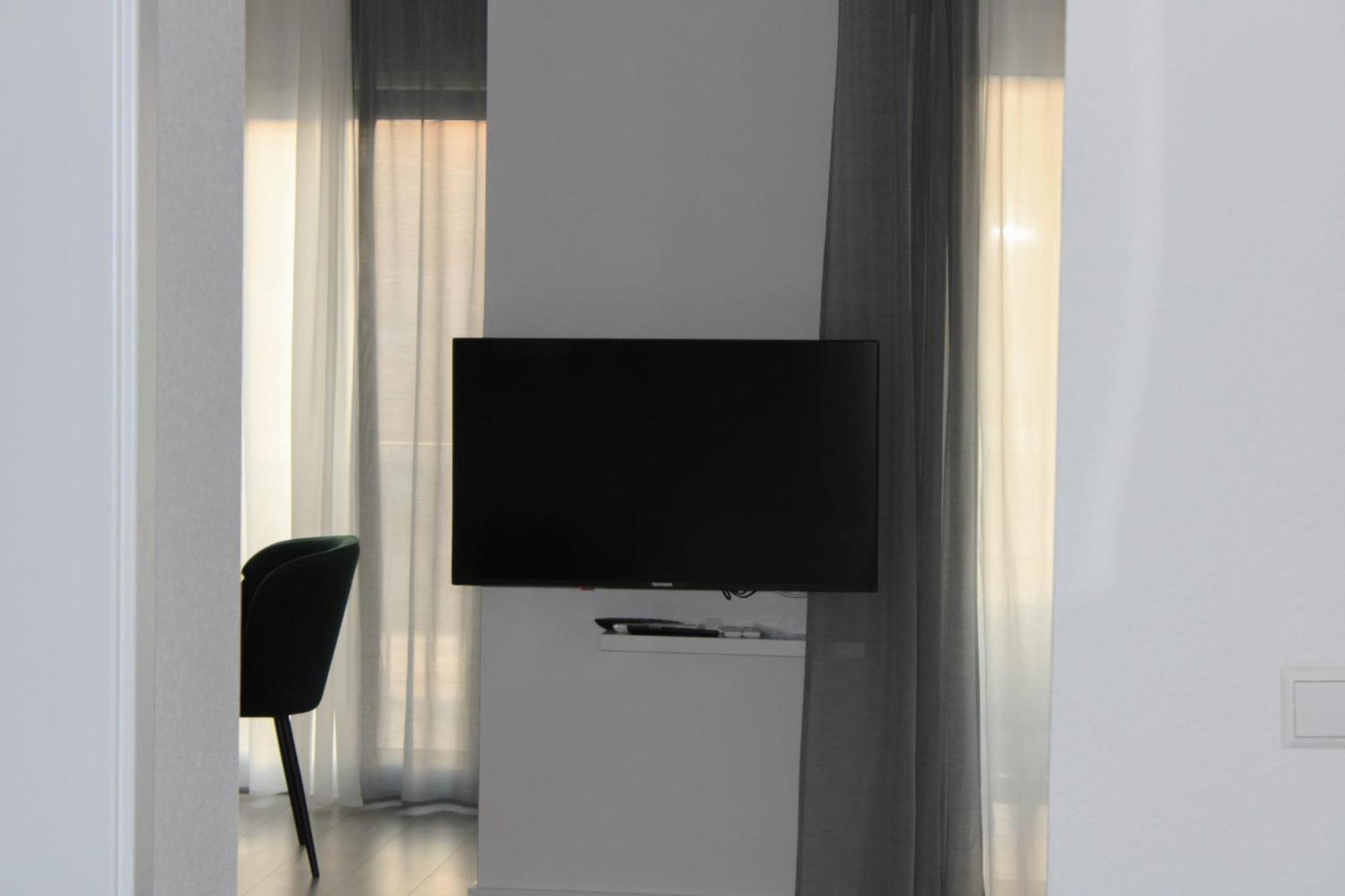 Apartment Merry - Free Garage & Parking Mostar Exterior foto